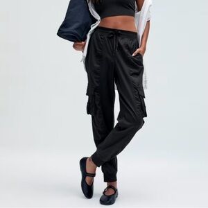 Lululemon Dance Studio Relaxed-Fit Mid-Rise Cargo Jogger